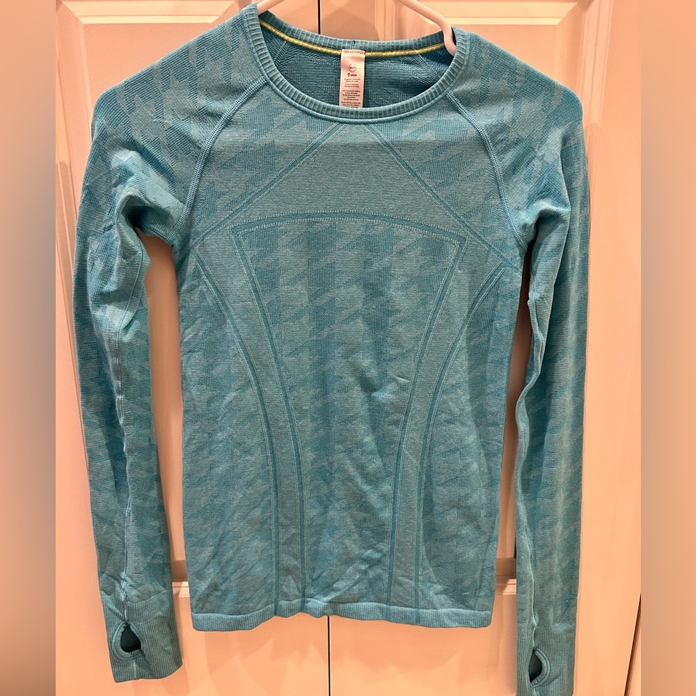 Ivivva Blue Long-sleeve Performance Top Girls Size M